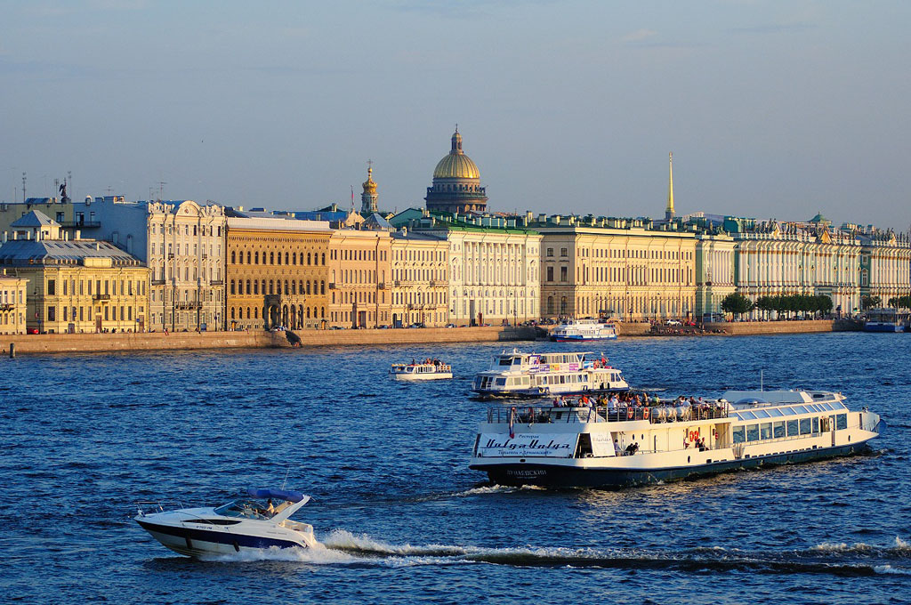 водные прогулки по Cанкт-Петербургу